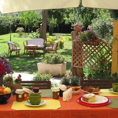 Al Piano Di Sopra Bed & Breakfast Масароза Екстериор снимка